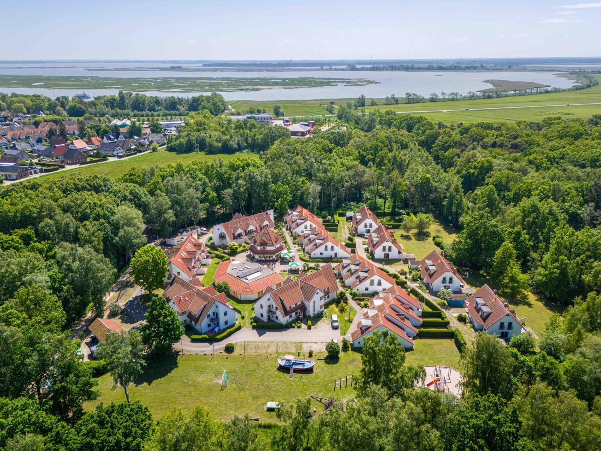 Ferienpark Freesenbruch Wohnung 2 6 - Windrose Zingst Zewnętrze zdjęcie
